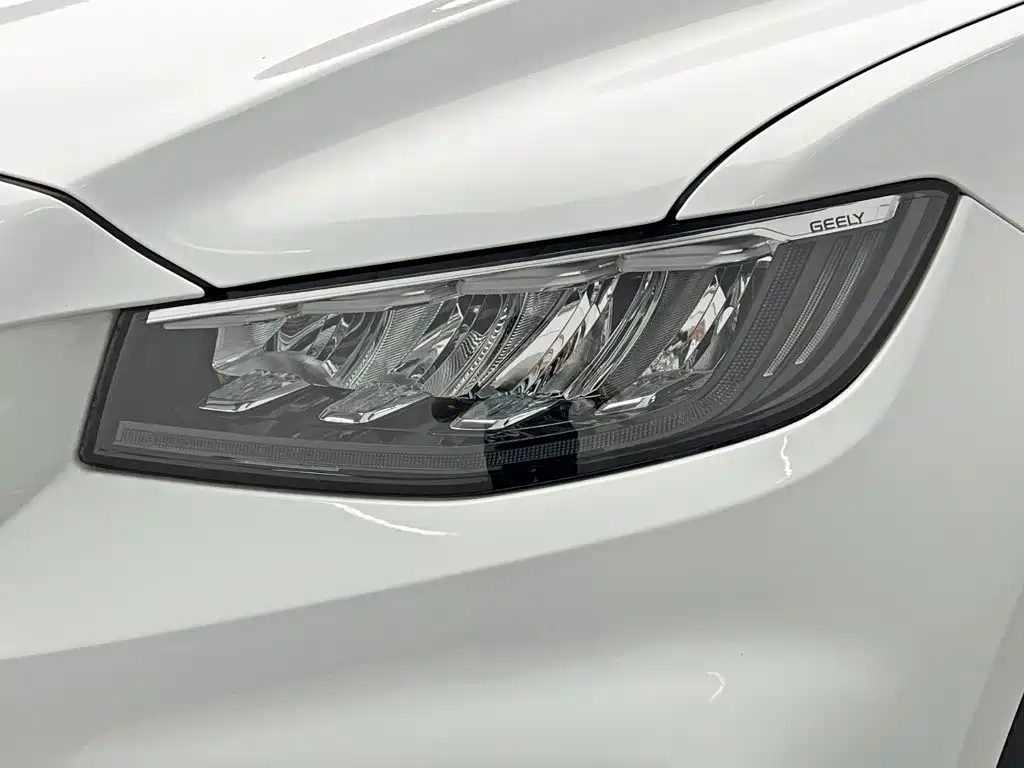 Geely Boyue — миниатюра 9