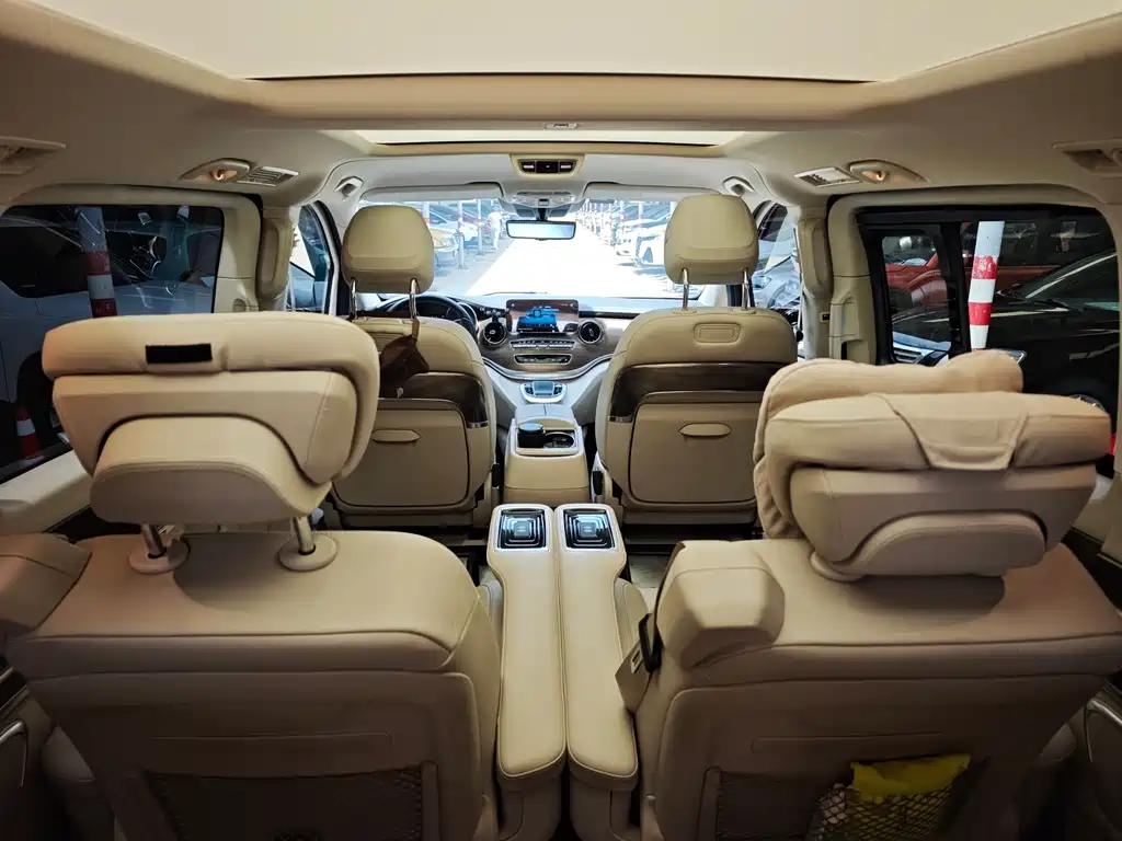 Mercedes-Benz V-Class V 2022 V 260 L Luxury