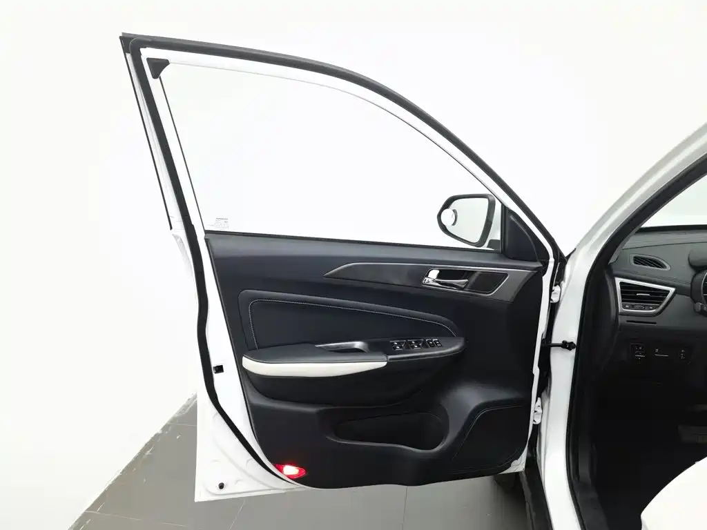 Changan CS35 — миниатюра 8