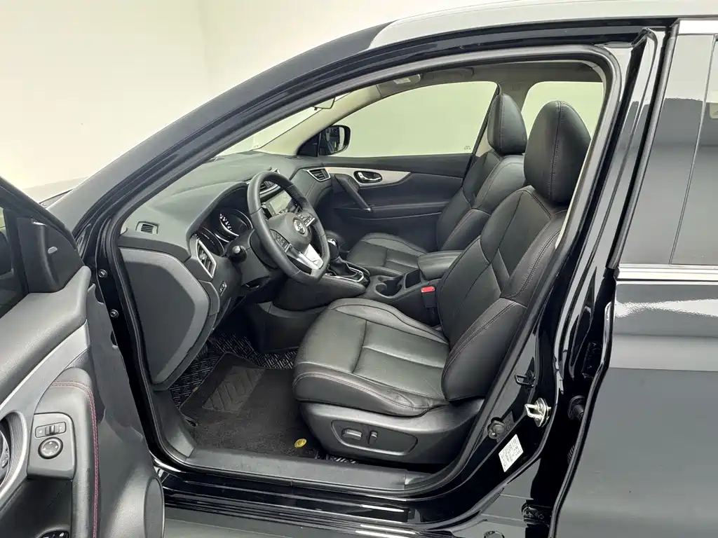Nissan Qashqai — миниатюра 10