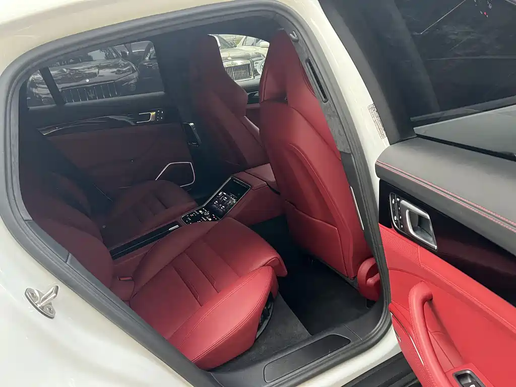 Porsche Panamera — миниатюра 28