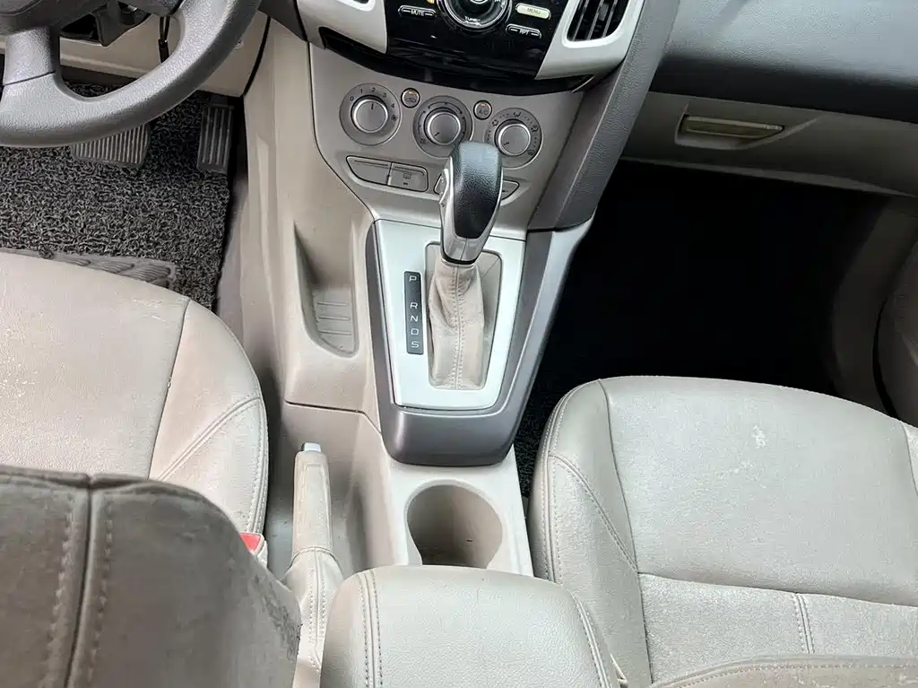 Ford Focus 2012 1.6L AT Comfort