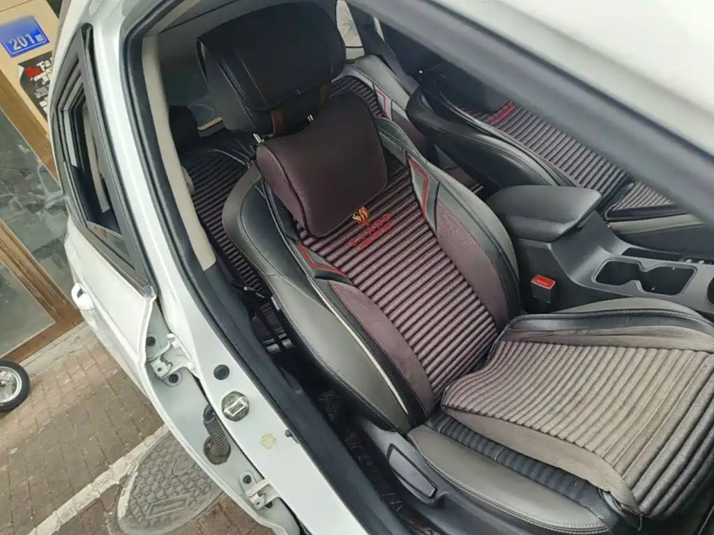Kia Sportage — миниатюра 25