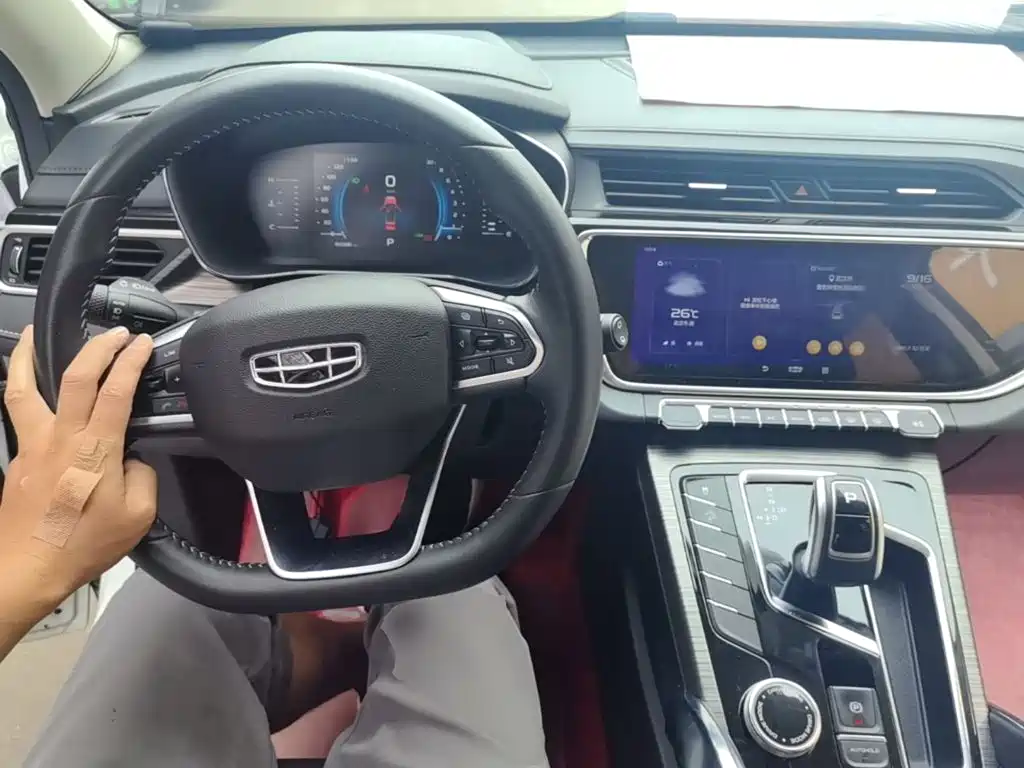 Geely Boyue — миниатюра 10