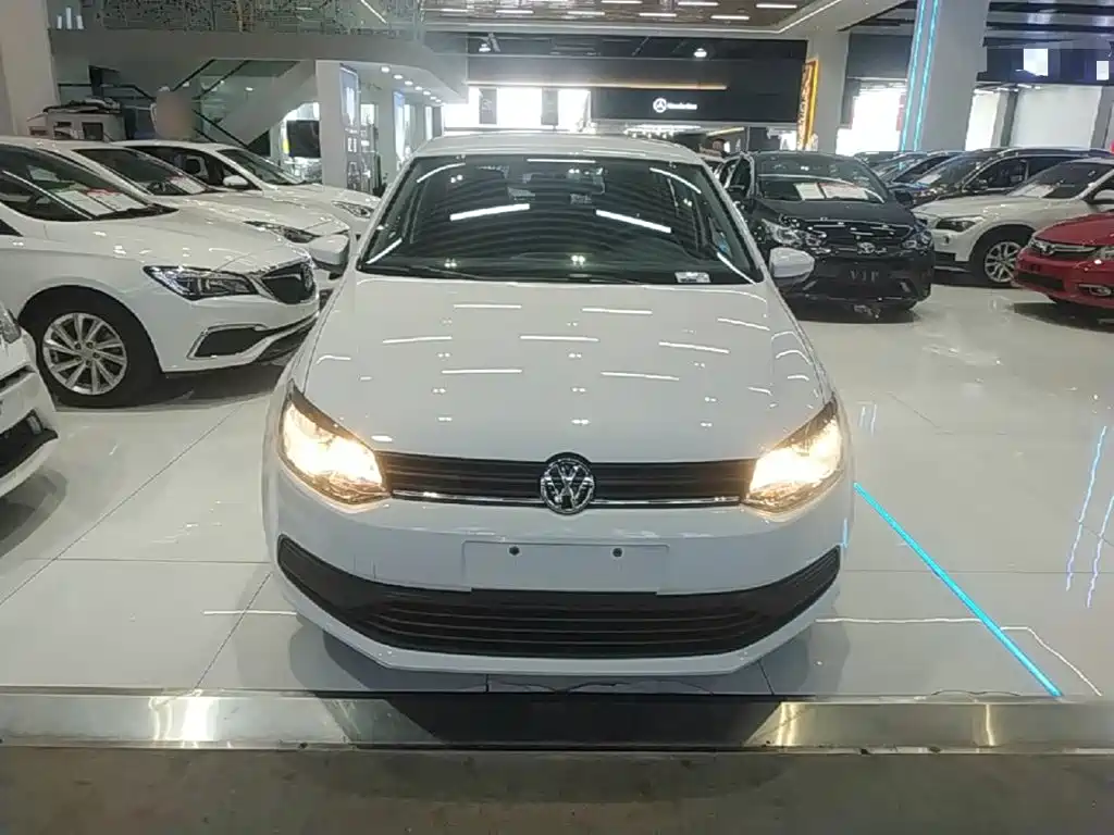 Volkswagen Polo — миниатюра 3