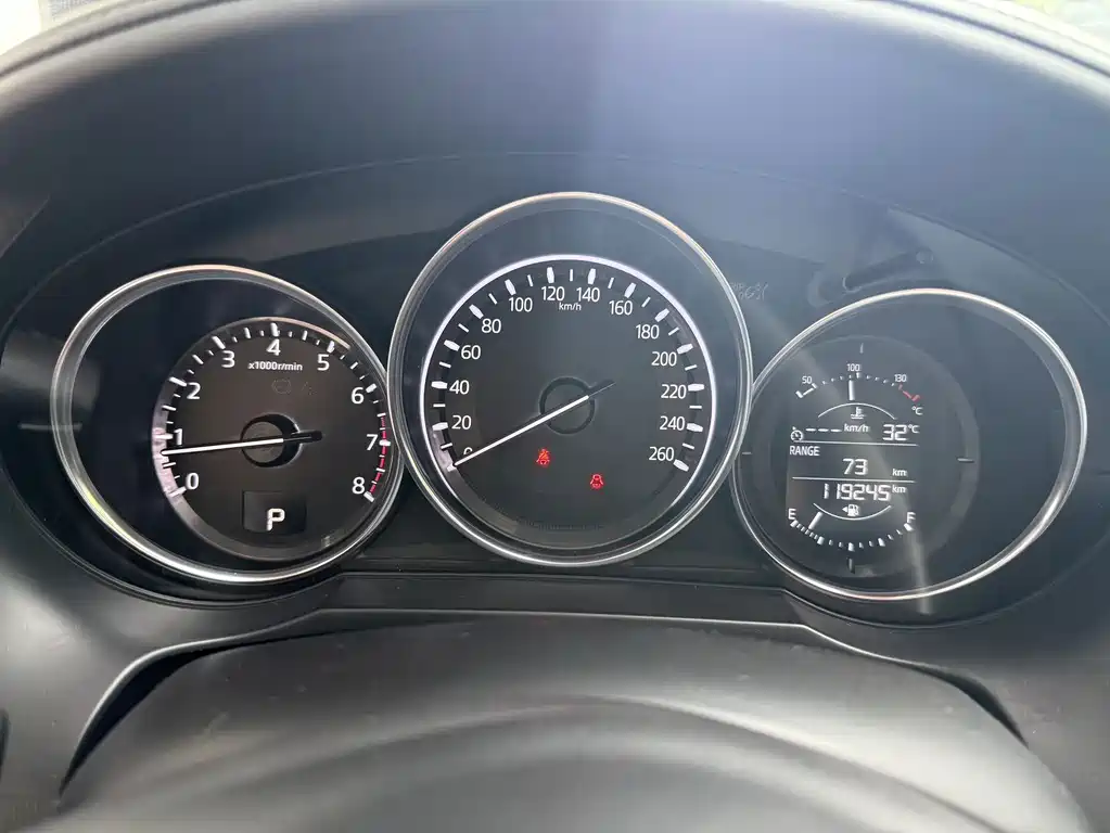 Mazda Atenza — миниатюра 5