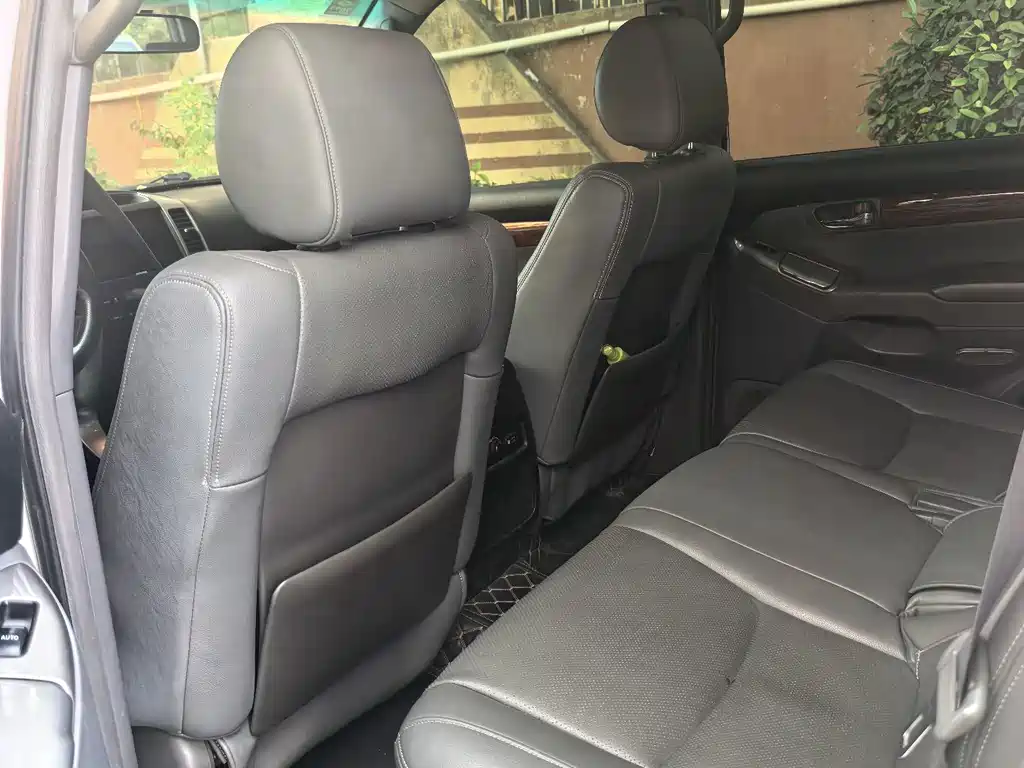 Toyota Land Cruiser Prado 2010 4.0L AT TX-L