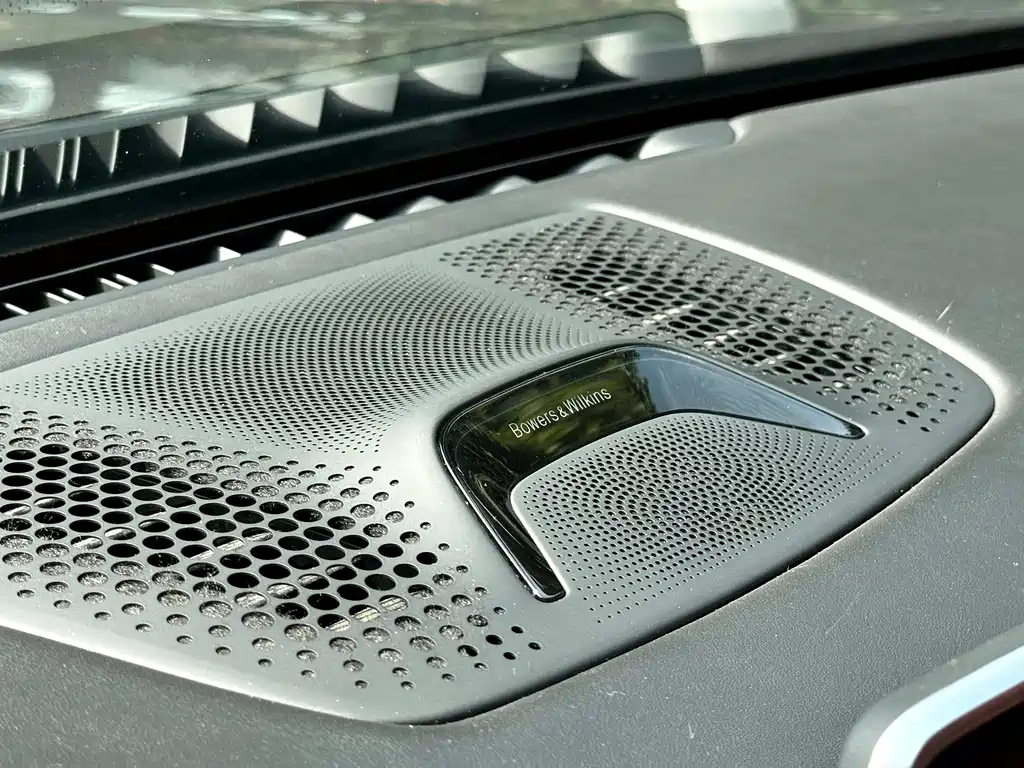 BMW 7 Series — миниатюра 13