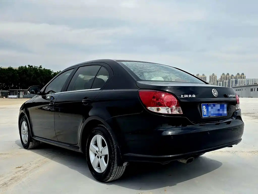Volkswagen Lavida — миниатюра 5