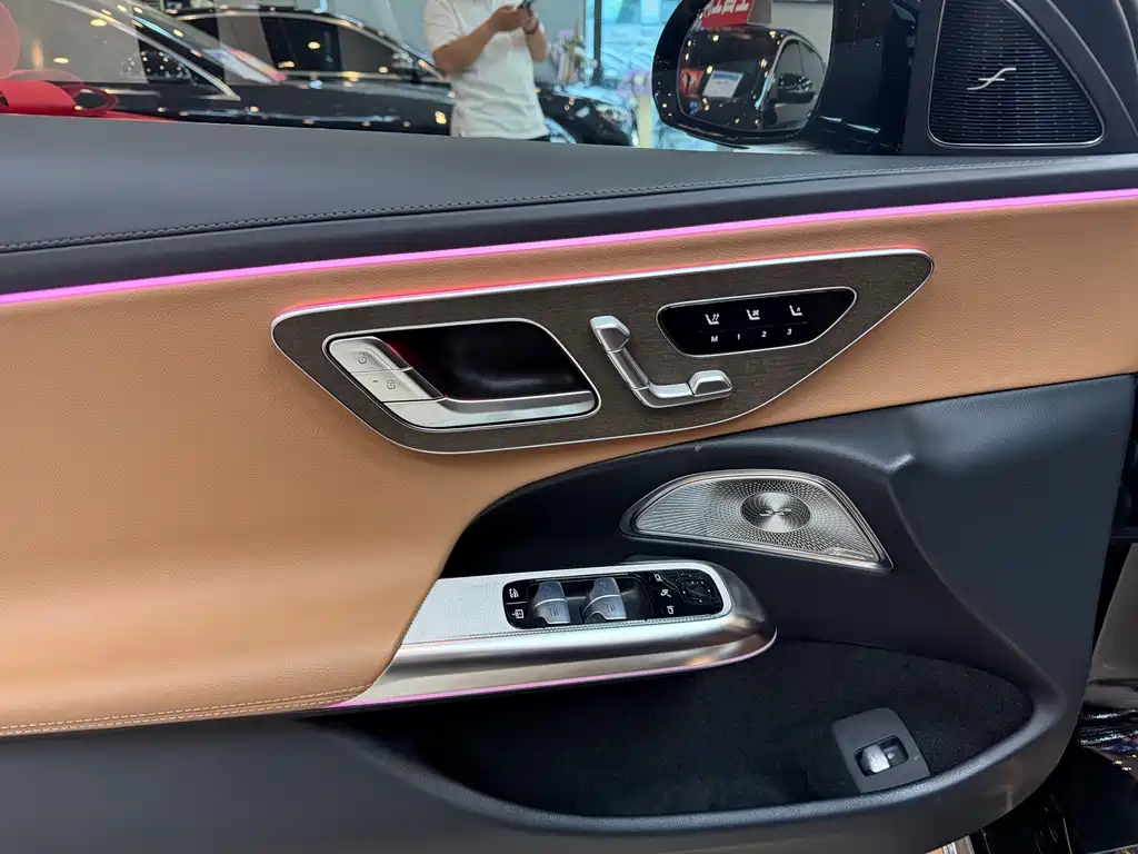 Mercedes-Benz E-Class E 2024 E 300 L Luxury