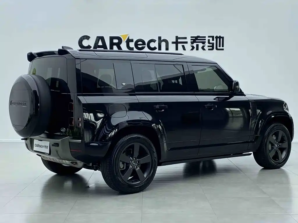 Land Rover Defender — миниатюра 3