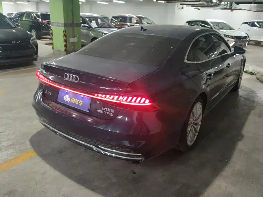 Audi A7L — миниатюра 3