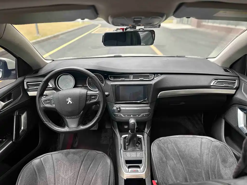 Peugeot 408 — миниатюра 6