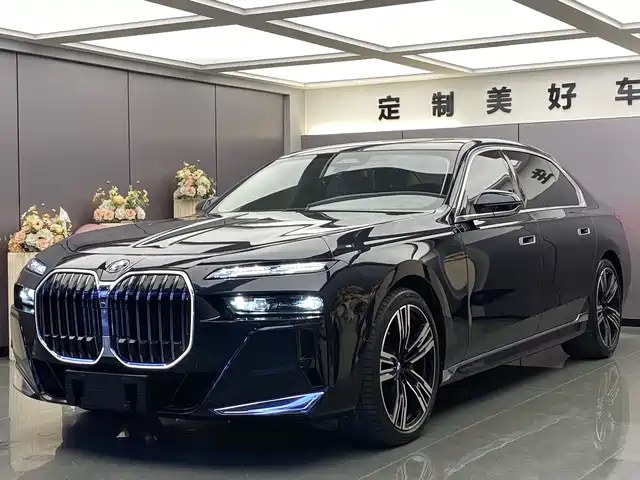 BMW 7 SERIES 2023