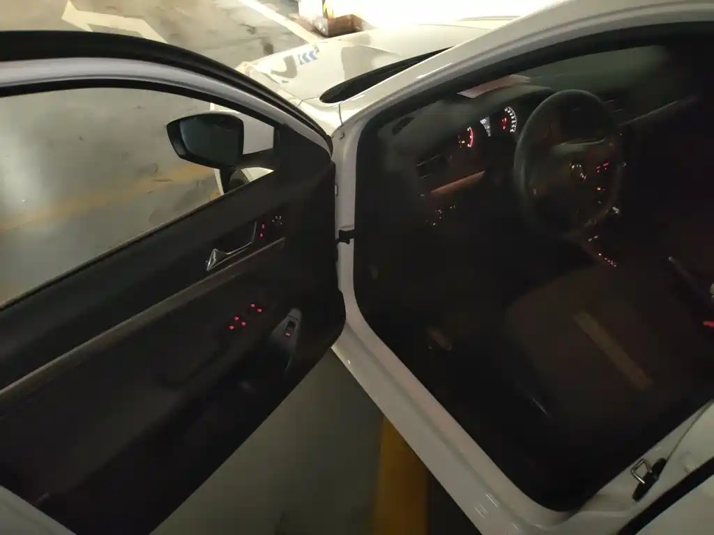 Volkswagen Lavida — миниатюра 14