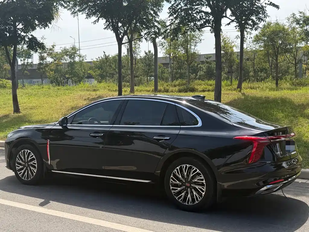 Hongqi Hongqi H5 — миниатюра 3