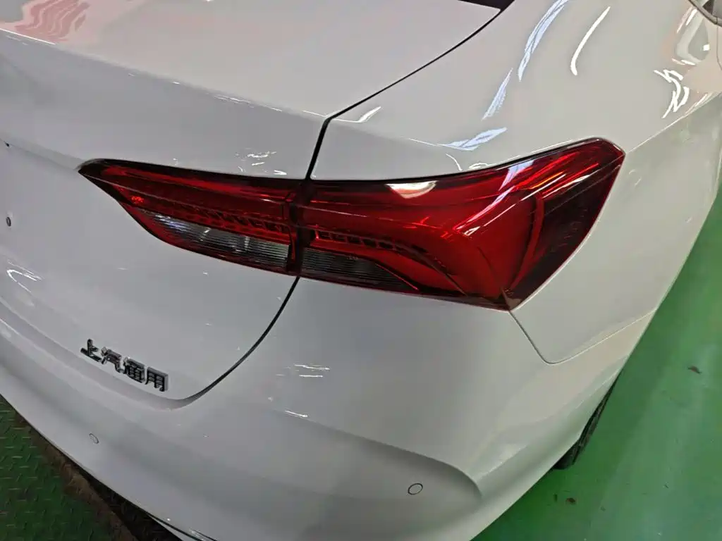 Buick Verano — миниатюра 8
