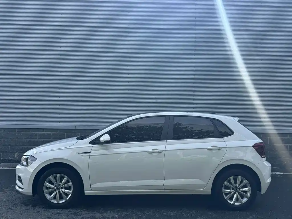 Volkswagen Polo — миниатюра 5