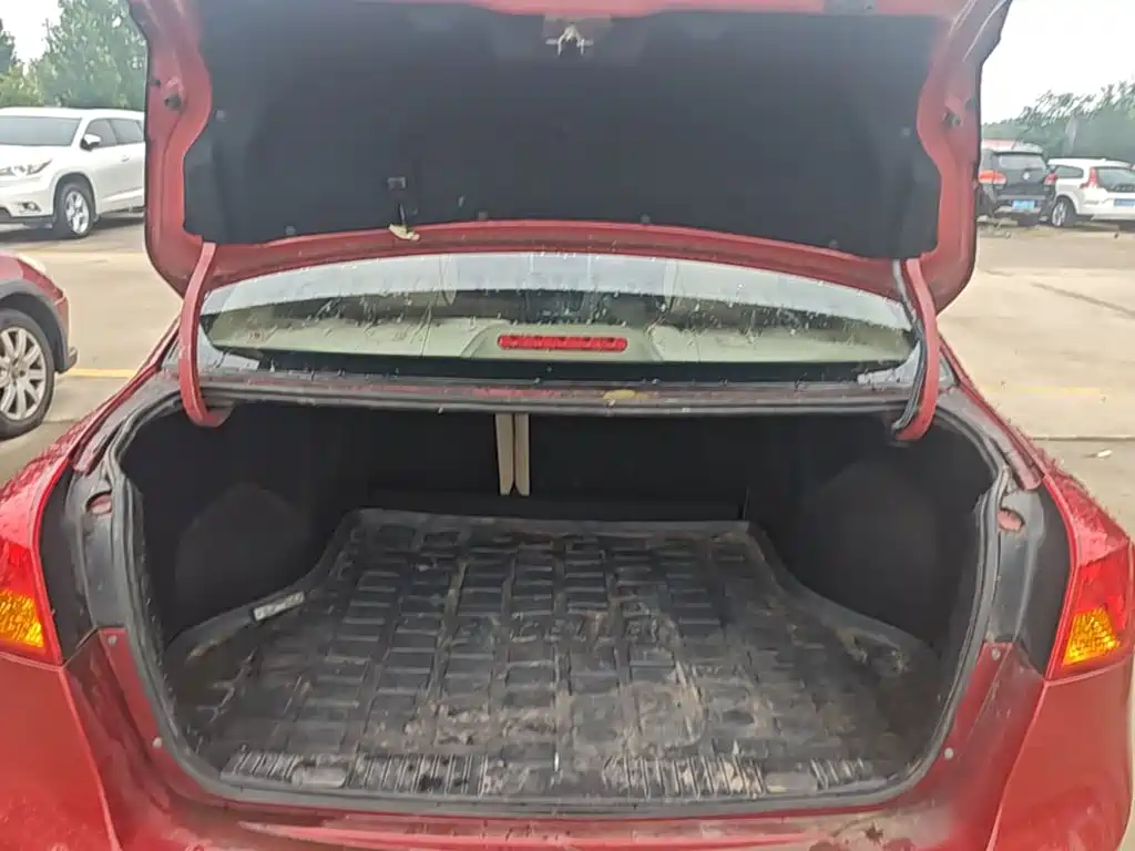 Buick Excelle — миниатюра 19