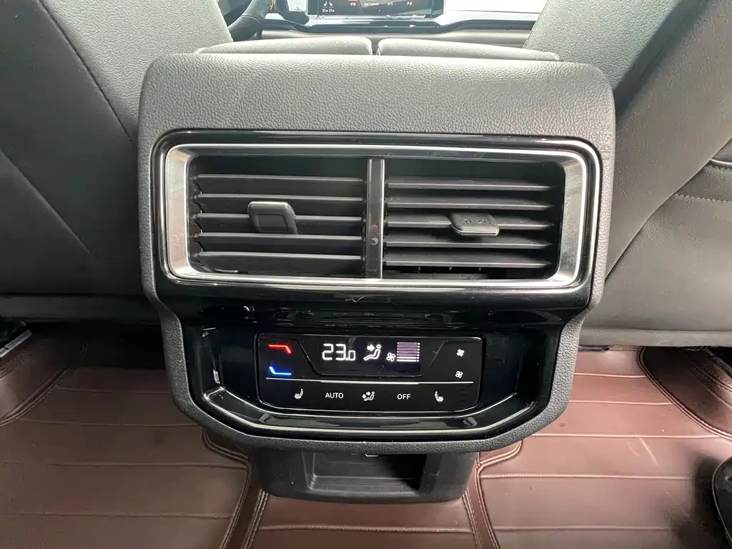 Volkswagen Teramont — миниатюра 17