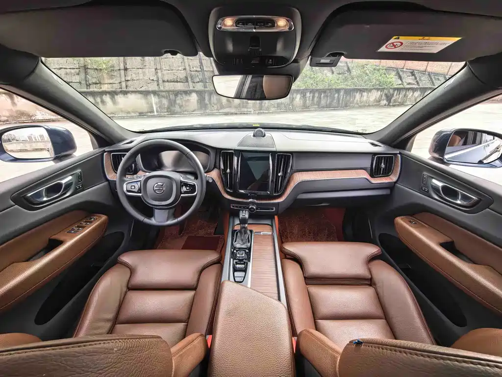 Volvo XC60 — миниатюра 22