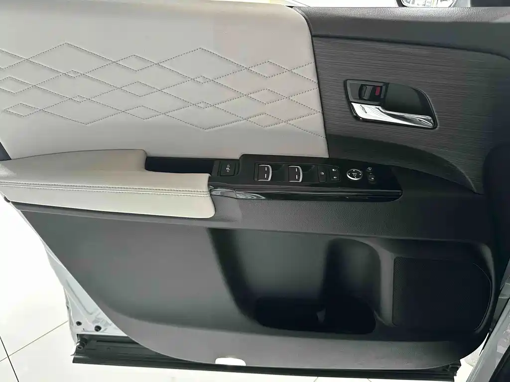 Honda Elysion 2024 2.0L e:HEV Luxury