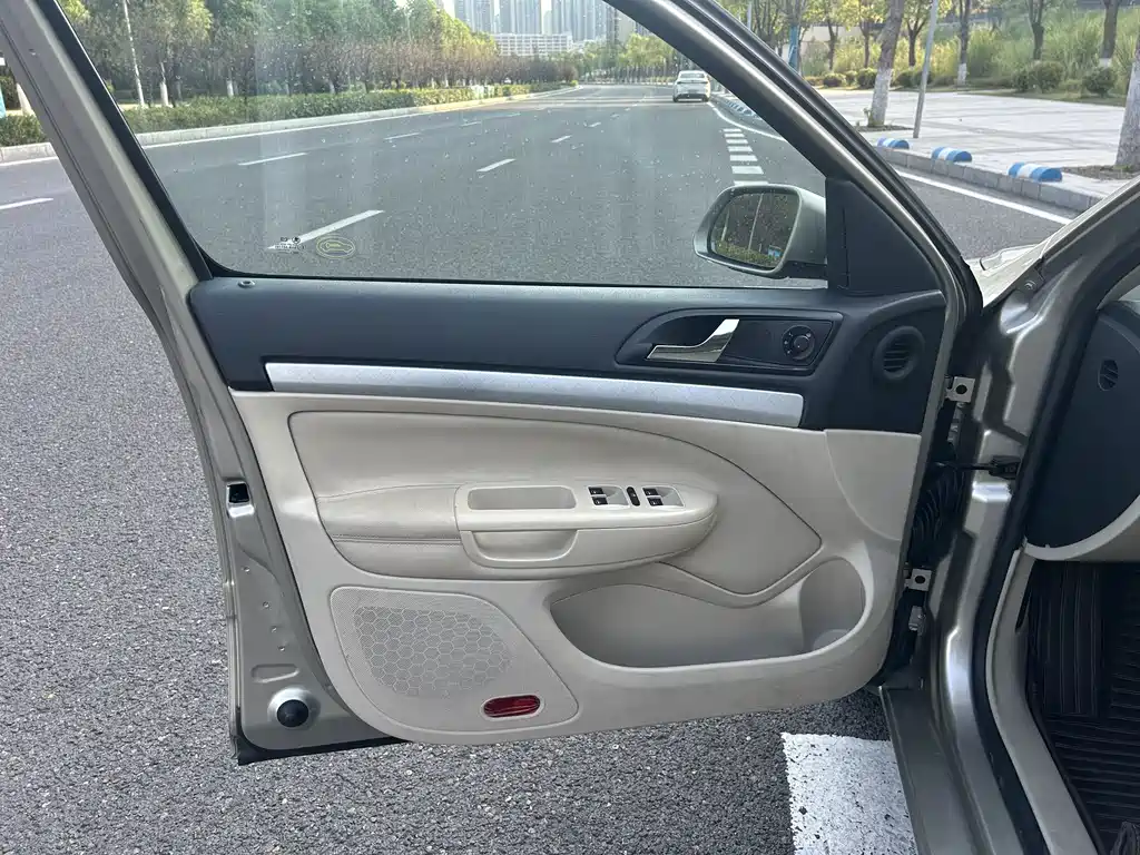 Skoda Octavia — миниатюра 10
