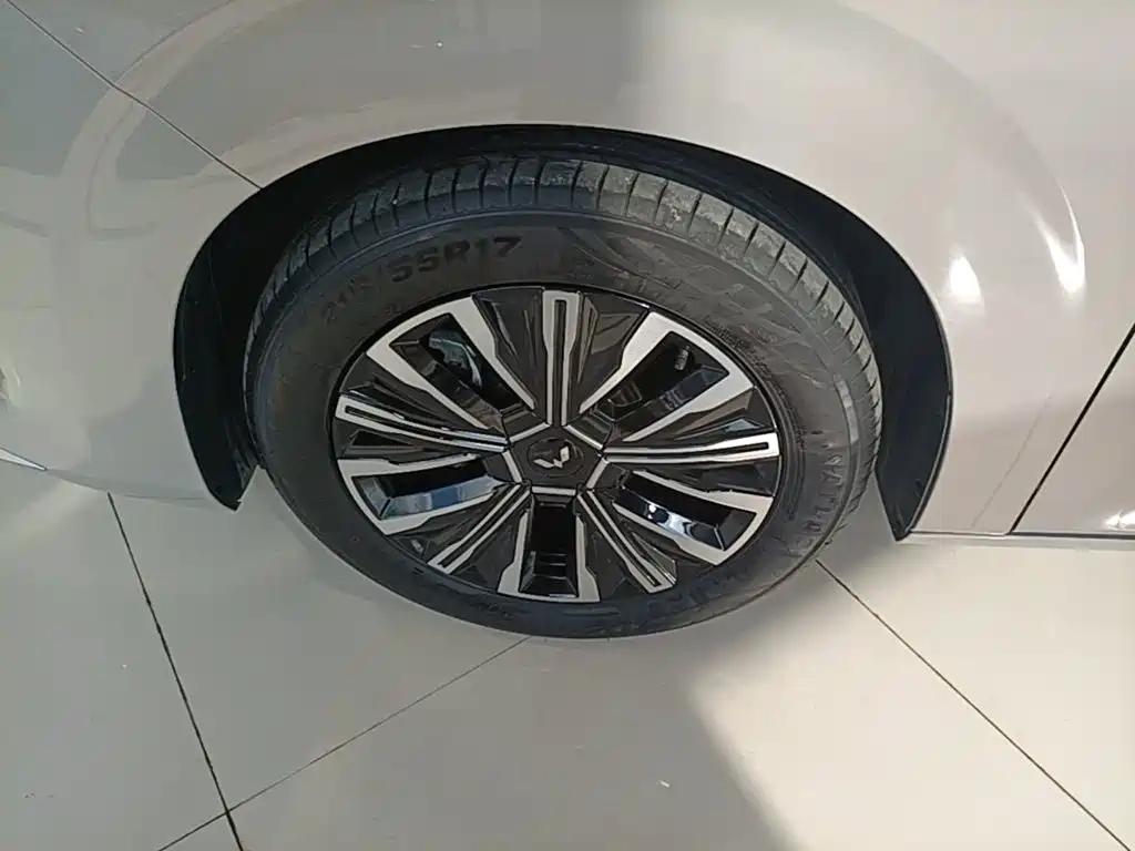 Wuling Звездный свет 730 Новая энергия — миниатюра 23