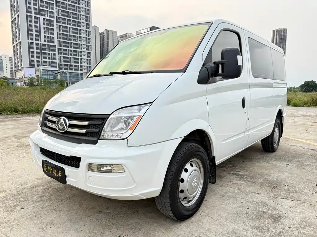 大通 V80 2022