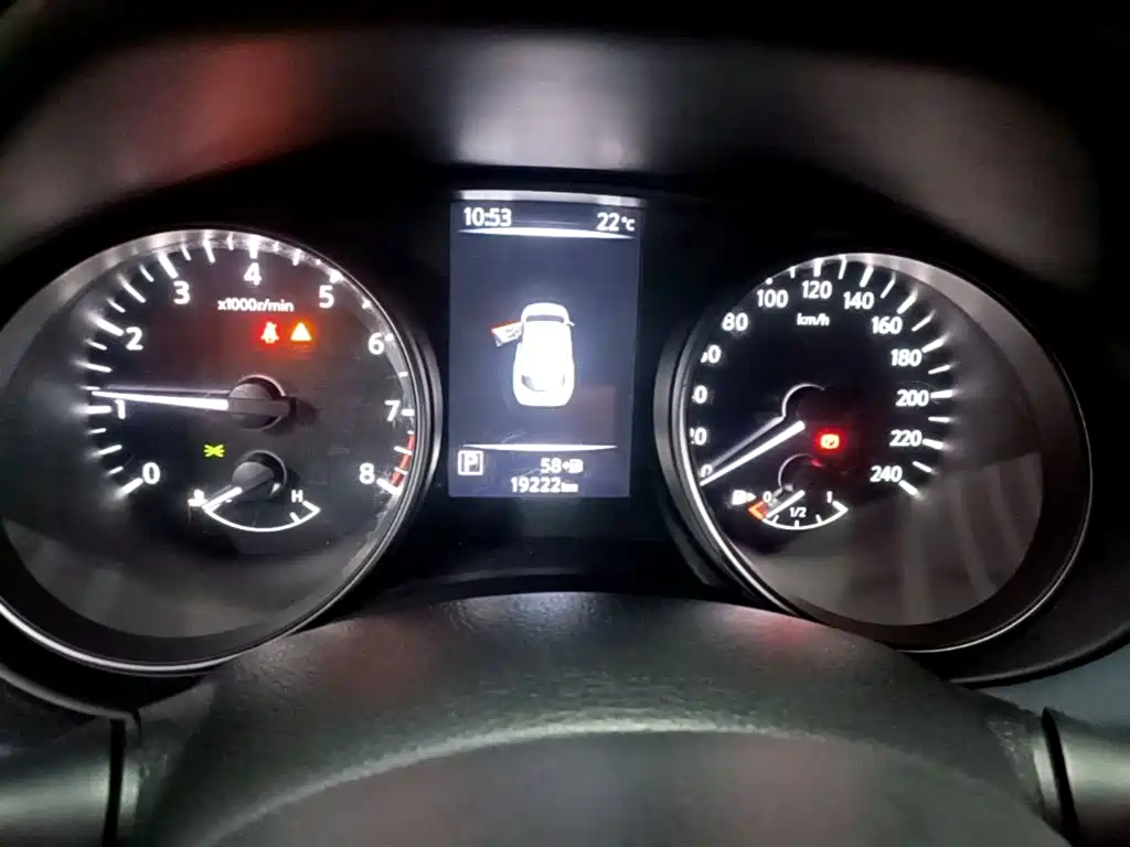 Nissan Qashqai — миниатюра 12