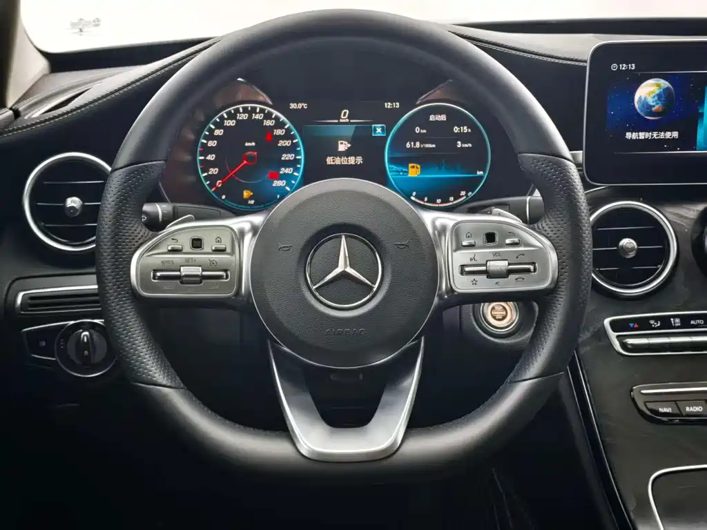 Mercedes-Benz C-Class — миниатюра 13