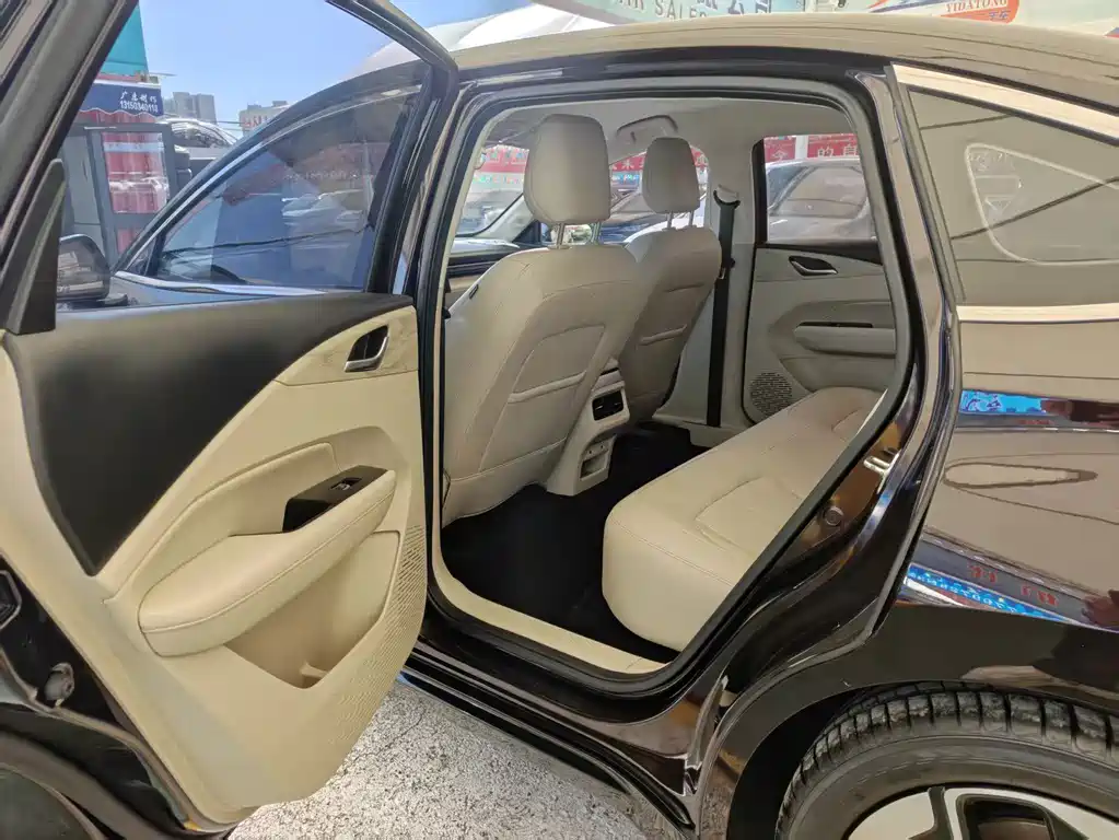 Wuling Xingguang — миниатюра 5