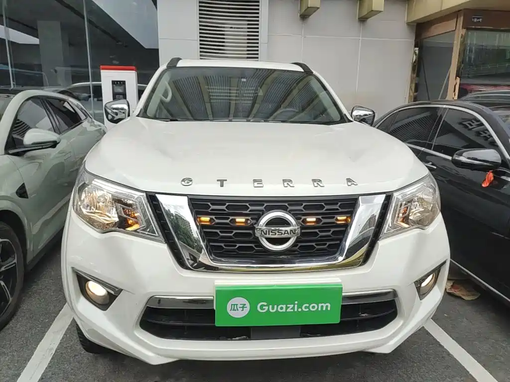 Nissan Terra — миниатюра 3