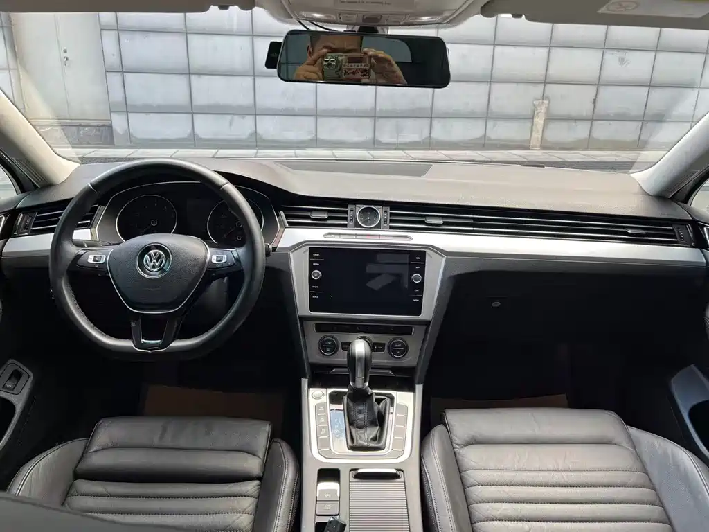 Volkswagen Viloran — миниатюра 9