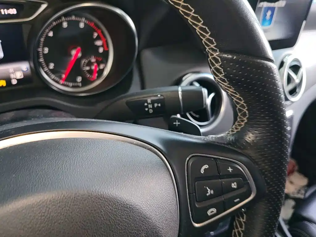 Mercedes-Benz GLA — миниатюра 14
