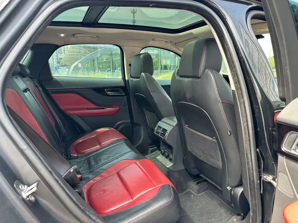 Jaguar F-PACE — миниатюра 16