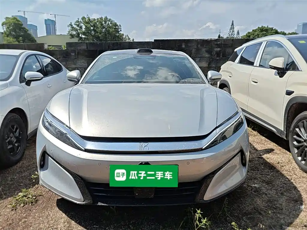 BYD Han L 2025 EV Flagship