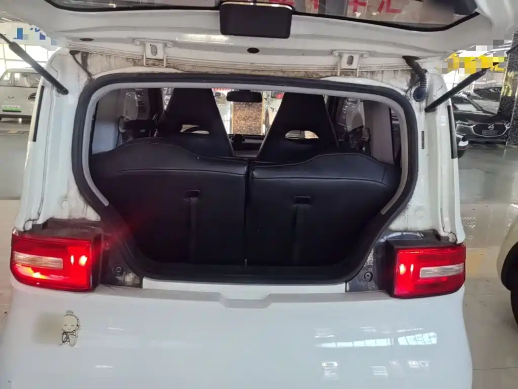 Wuling MINIEV — миниатюра 19
