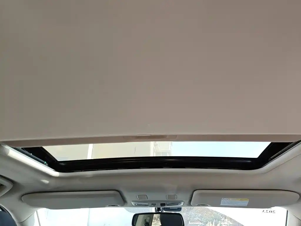 Mitsubishi Outlander — миниатюра 19