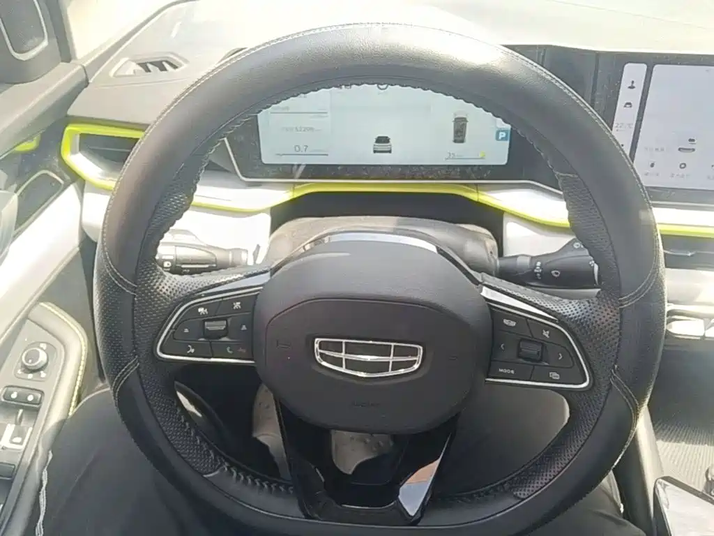 Geely Binyue — миниатюра 11