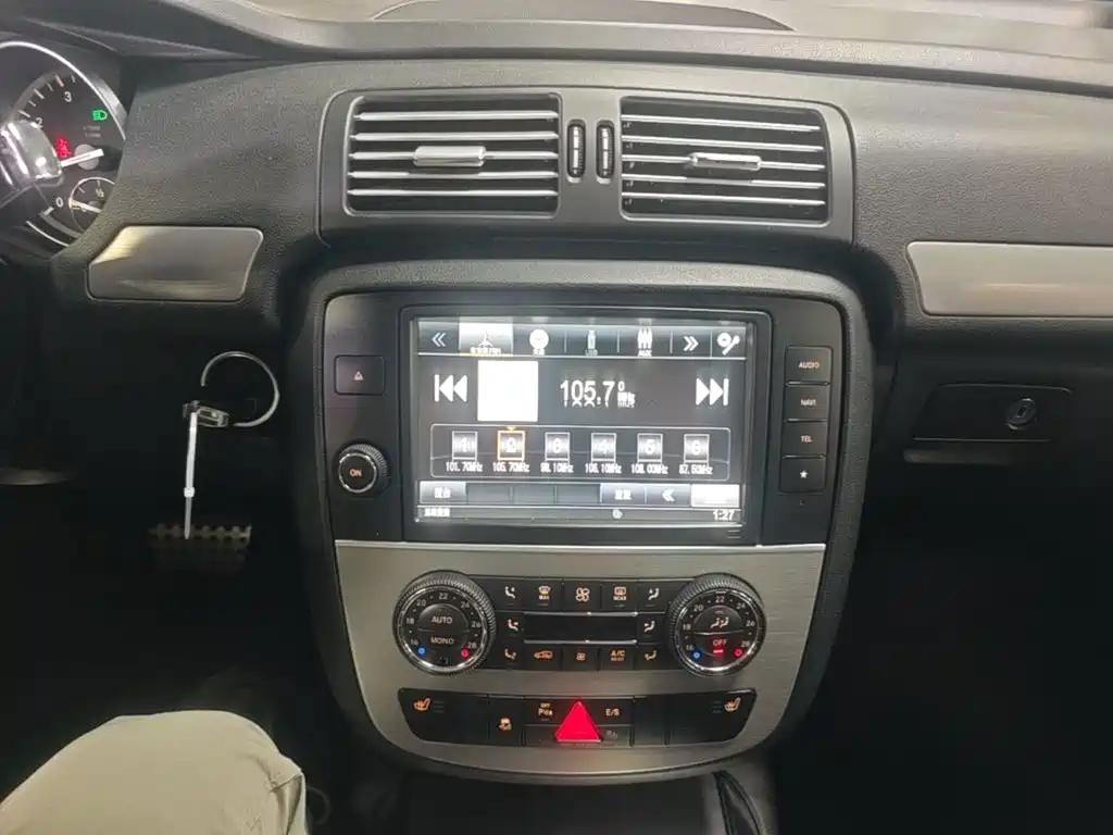 Mercedes-Benz R-Class — миниатюра 13