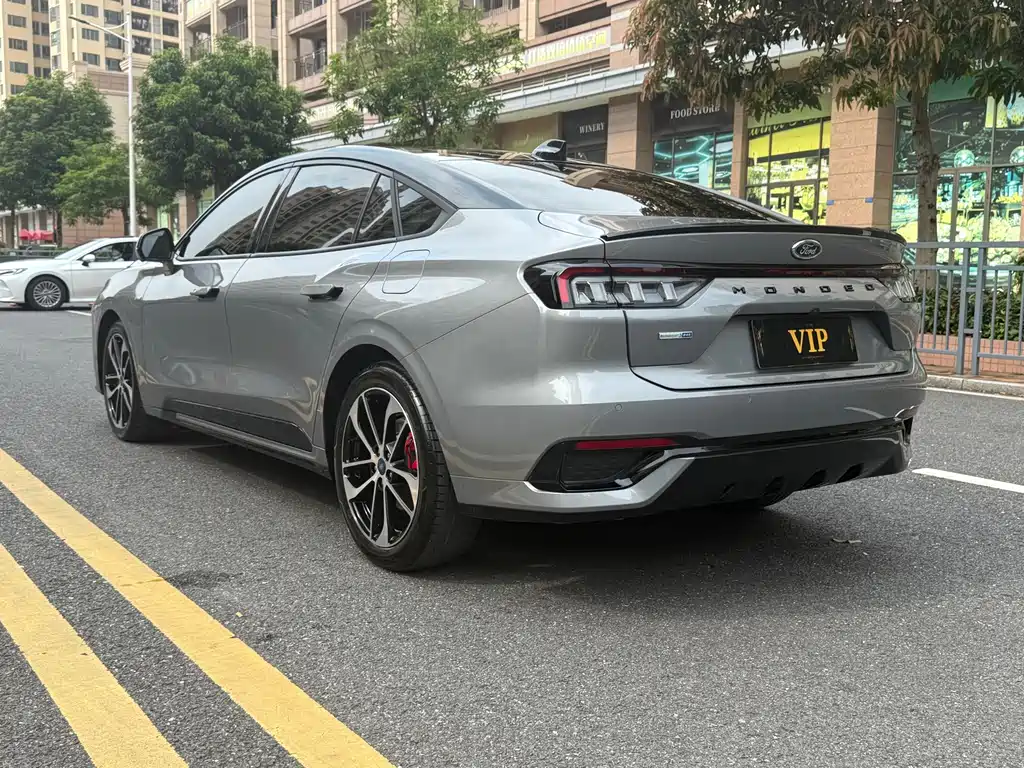 Ford Mondeo — миниатюра 4