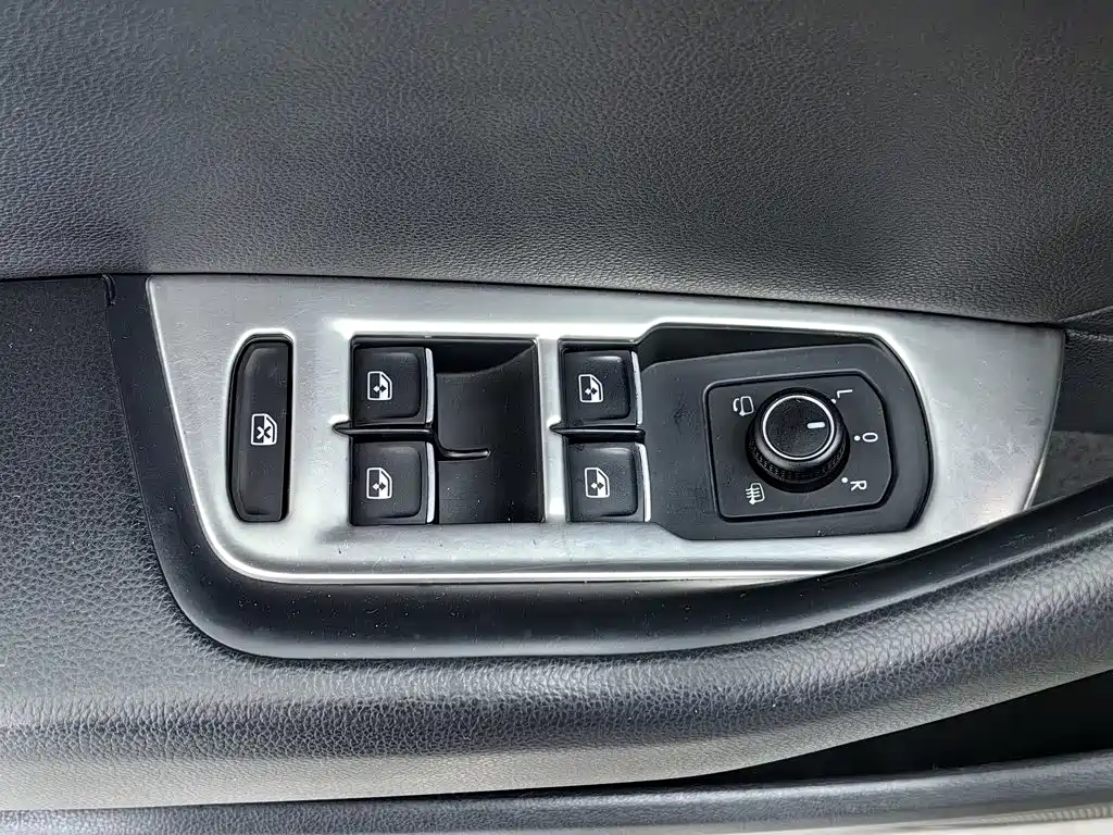 Volkswagen Magotan — миниатюра 9