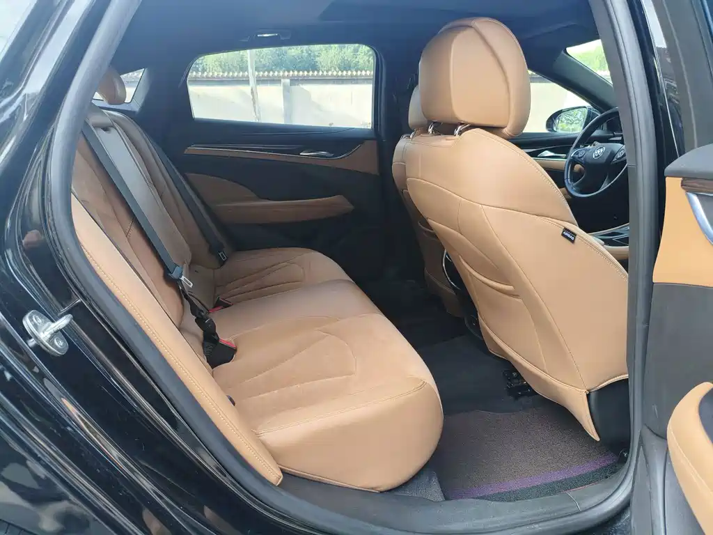 Buick LaCrosse — миниатюра 7