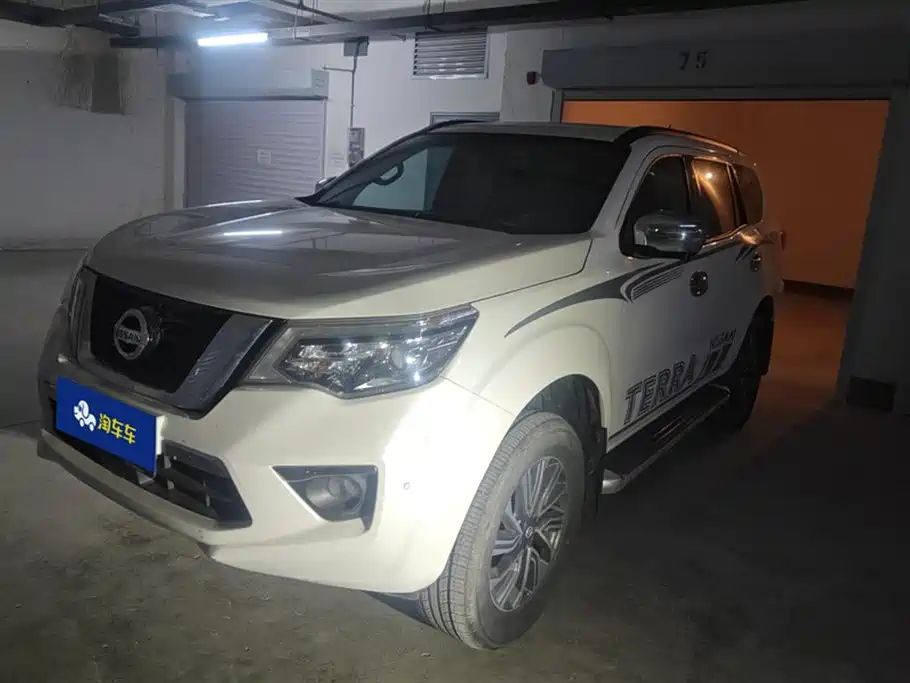 Купить Nissan Terra