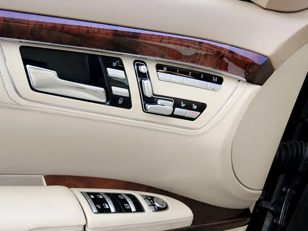 Mercedes-Benz S-Class — миниатюра 8