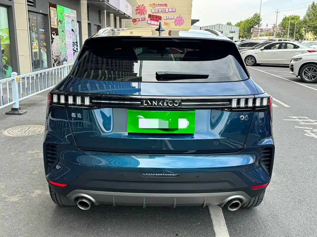 Lynk & Co 06 — миниатюра 4
