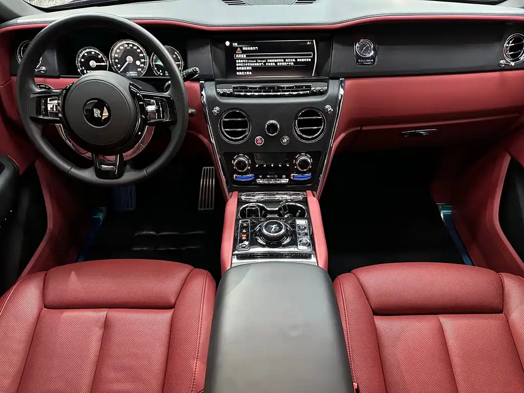 Rolls-Royce Cullinan — миниатюра 9