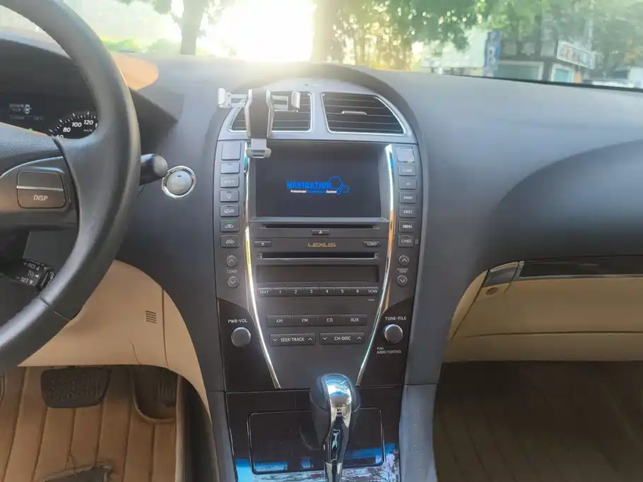 Lexus ES — миниатюра 13