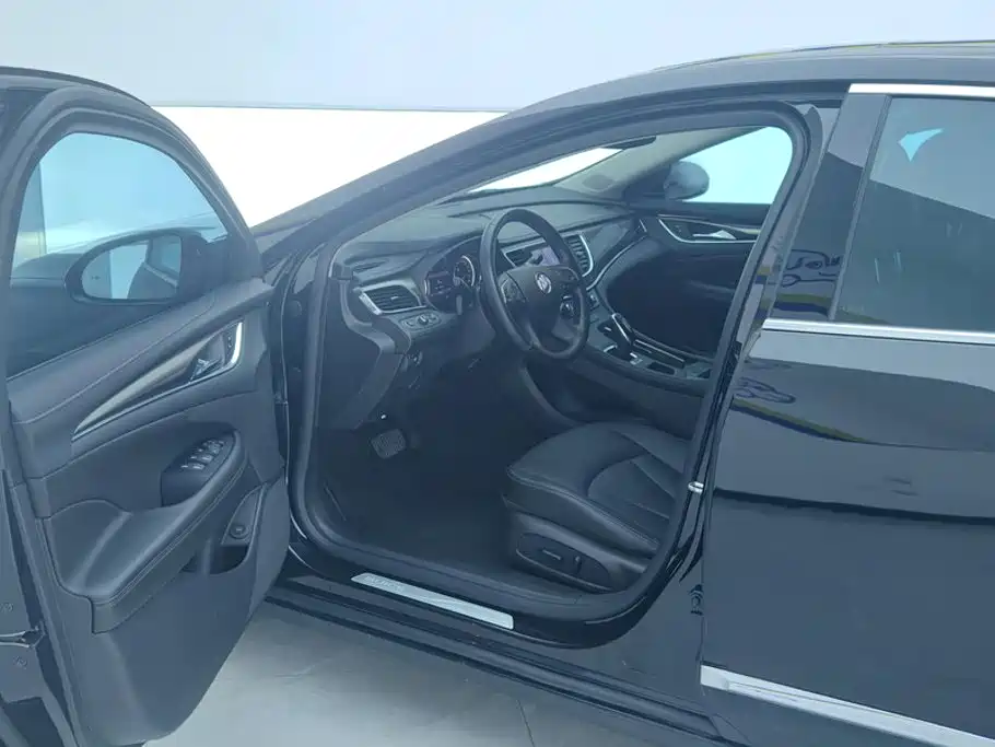 Buick LaCrosse — миниатюра 9